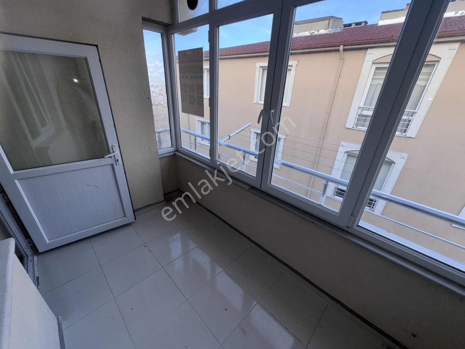 Merkezi Konumda Asansörlü Genç Binada Kombili 2+1 - Görsel 4