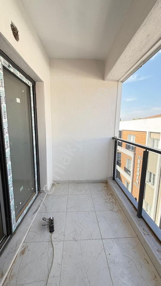 Turgutlu Satılık Şehitler Mah 5+1 Oda 280m2 Sıfır Dubleks Teraslı Balkonlu Kapalı Mutfak - Görsel 15
