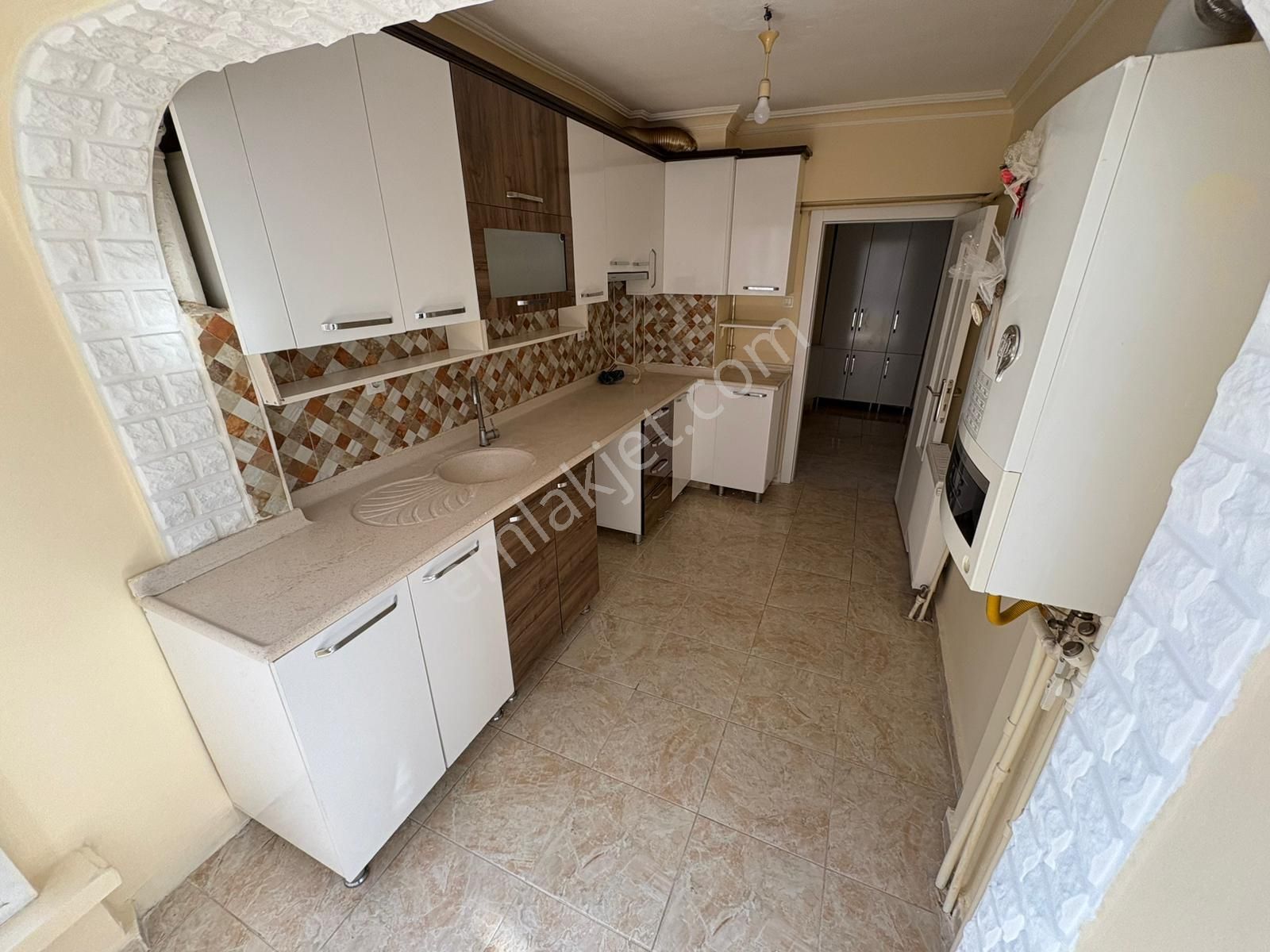 Hayal^den Plevne Mh^de Full Yapılı 3+1 Kat Konumunda Masrafsz Ön Cp. Fırsat Daire - Görsel 4