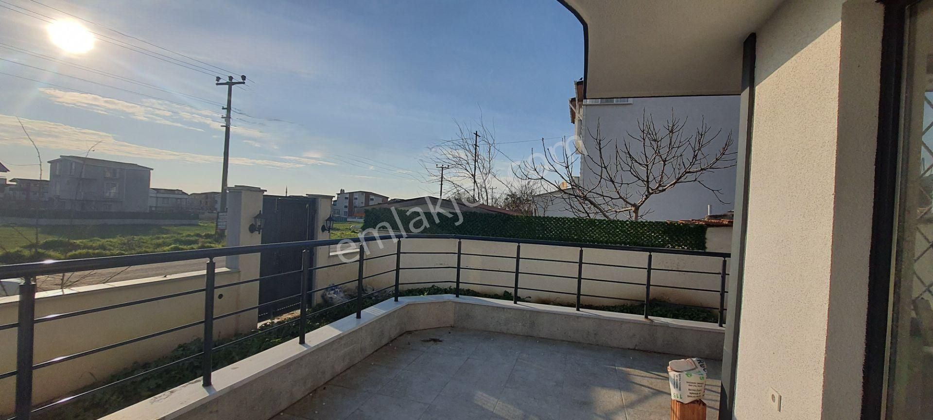 Tekirdağ Yeniçiftlik De Camii Ve Markete Yakın Villa - Görsel 3