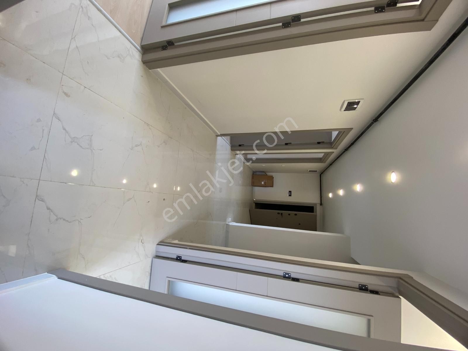 Lidya Emlak'tan Merkezin Kalbinde 5+2 225m2 Otoparklı Dublex - Görsel 26