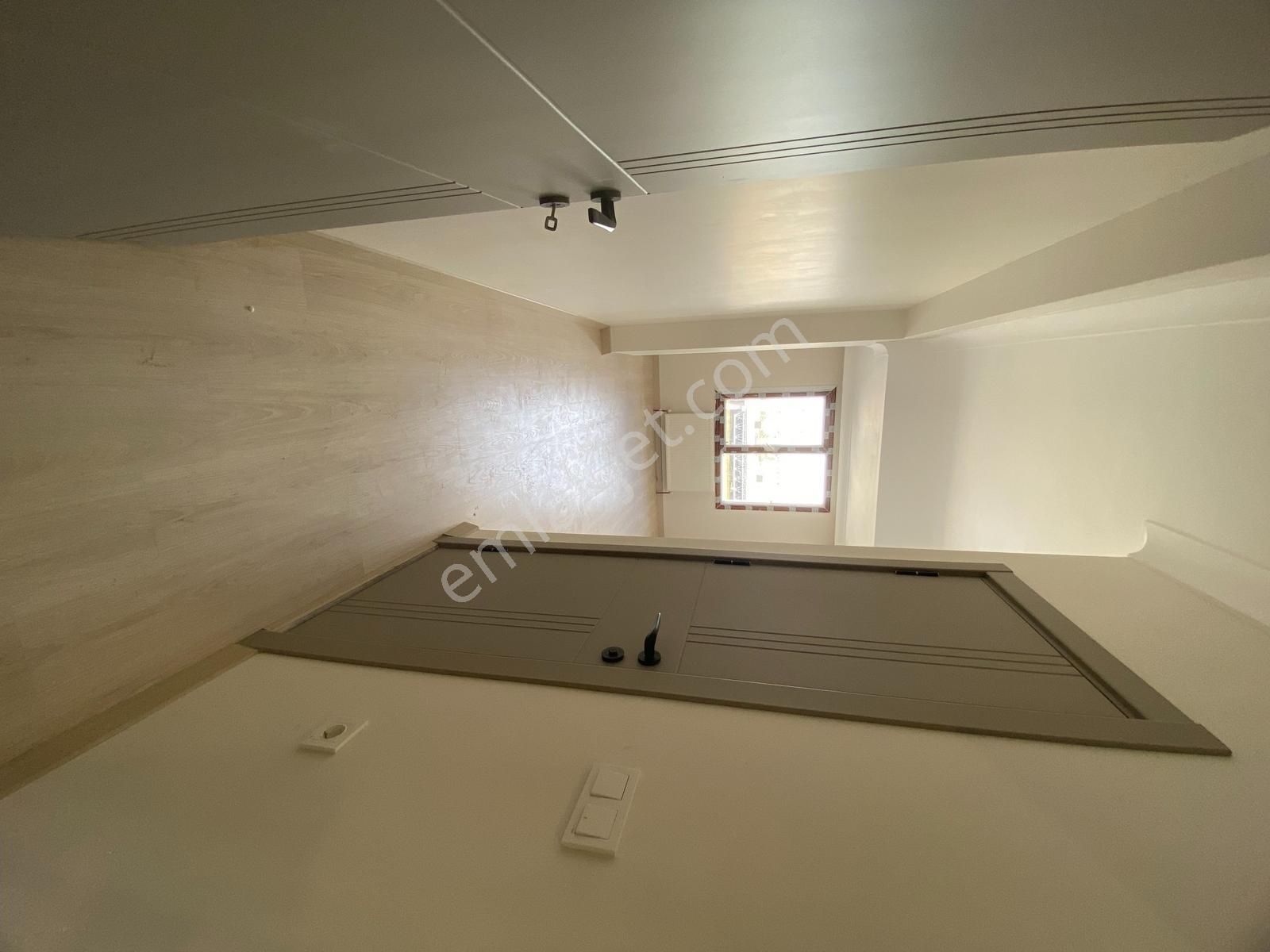 Lidya Emlak'tan Merkezin Kalbinde 5+2 225m2 Otoparklı Dublex - Görsel 4