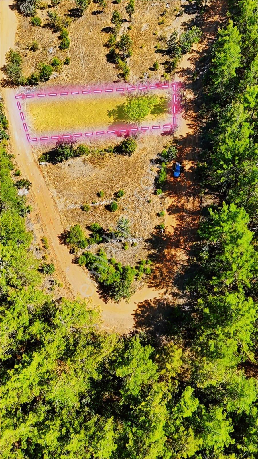 Akyaka 8 Km Yol Kenarı Harika Parsel