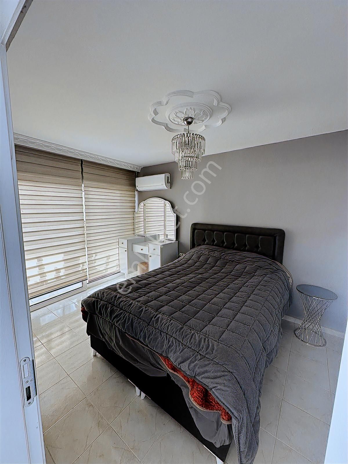 Büyükçekmecede Denize Sıfır 3+1 Yalı Dairesi - Görsel 12