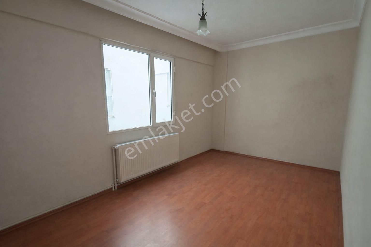 Şemikler'de Merkezi Konumda Geniş 3+1 Satılık Daire - Görsel 5