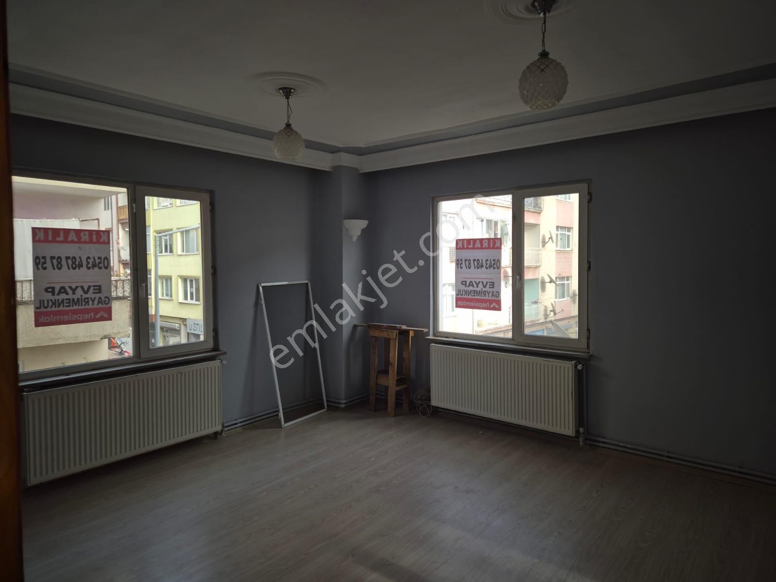 Reşadiye Mahallesi Kiralık 2+1 Ara Kat Daire - Görsel 1