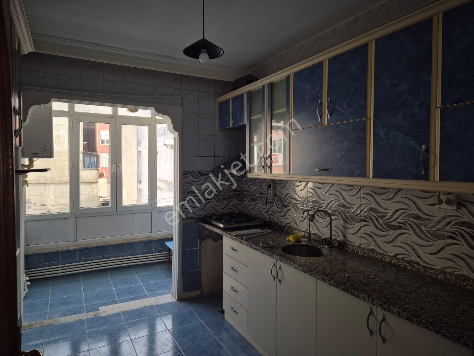 Reşadiye Mahallesi Kiralık 2+1 Ara Kat Daire - Görsel 6