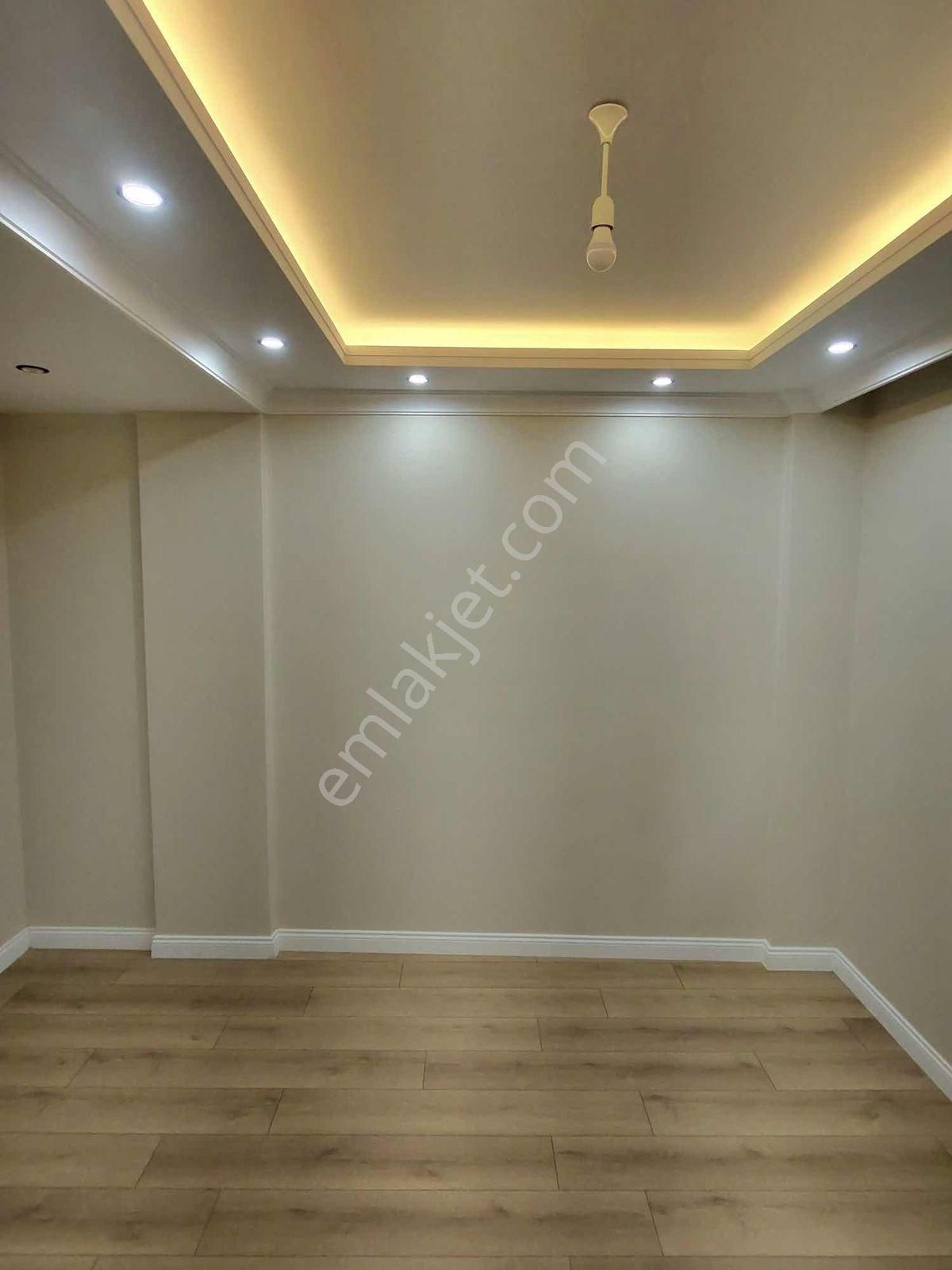 Şahin İnşaat'tan Çamaşır Odalı Yerden Isıtmalı 2+1 Bahçe Katı - Görsel 11