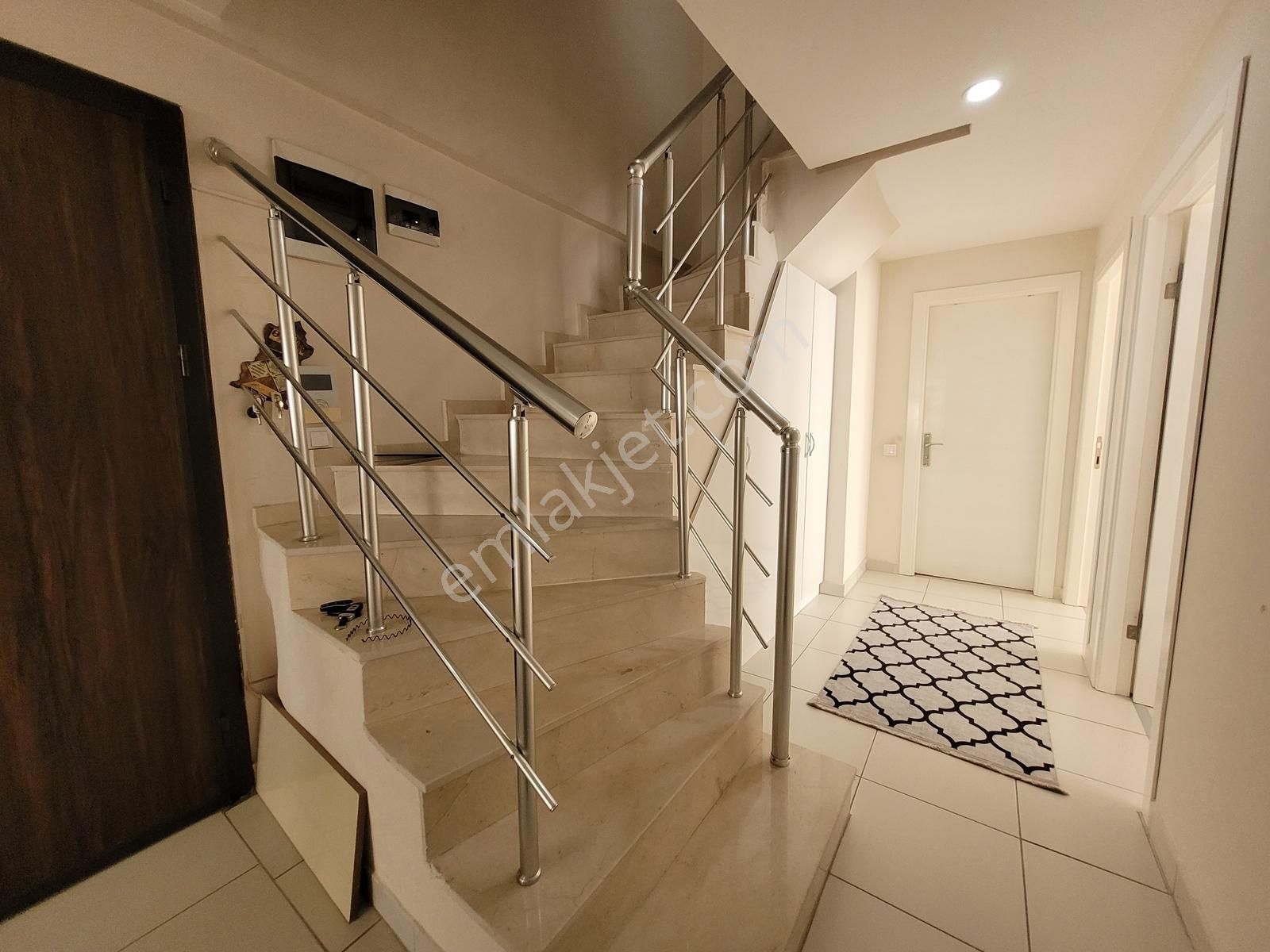 Göçerlerde Satılık 5+1 Asansörlü Güney Cephe Geniş Dubleks Daire - Görsel 14