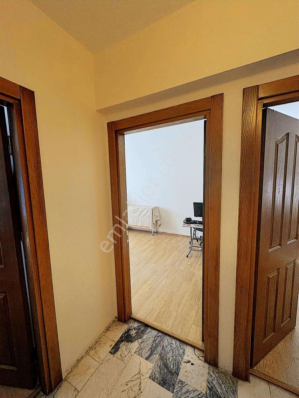 Altayçeşme Site İçinde Metroya 2dk Geniş Otoparklı Masrafsız 3+1 - Görsel 30