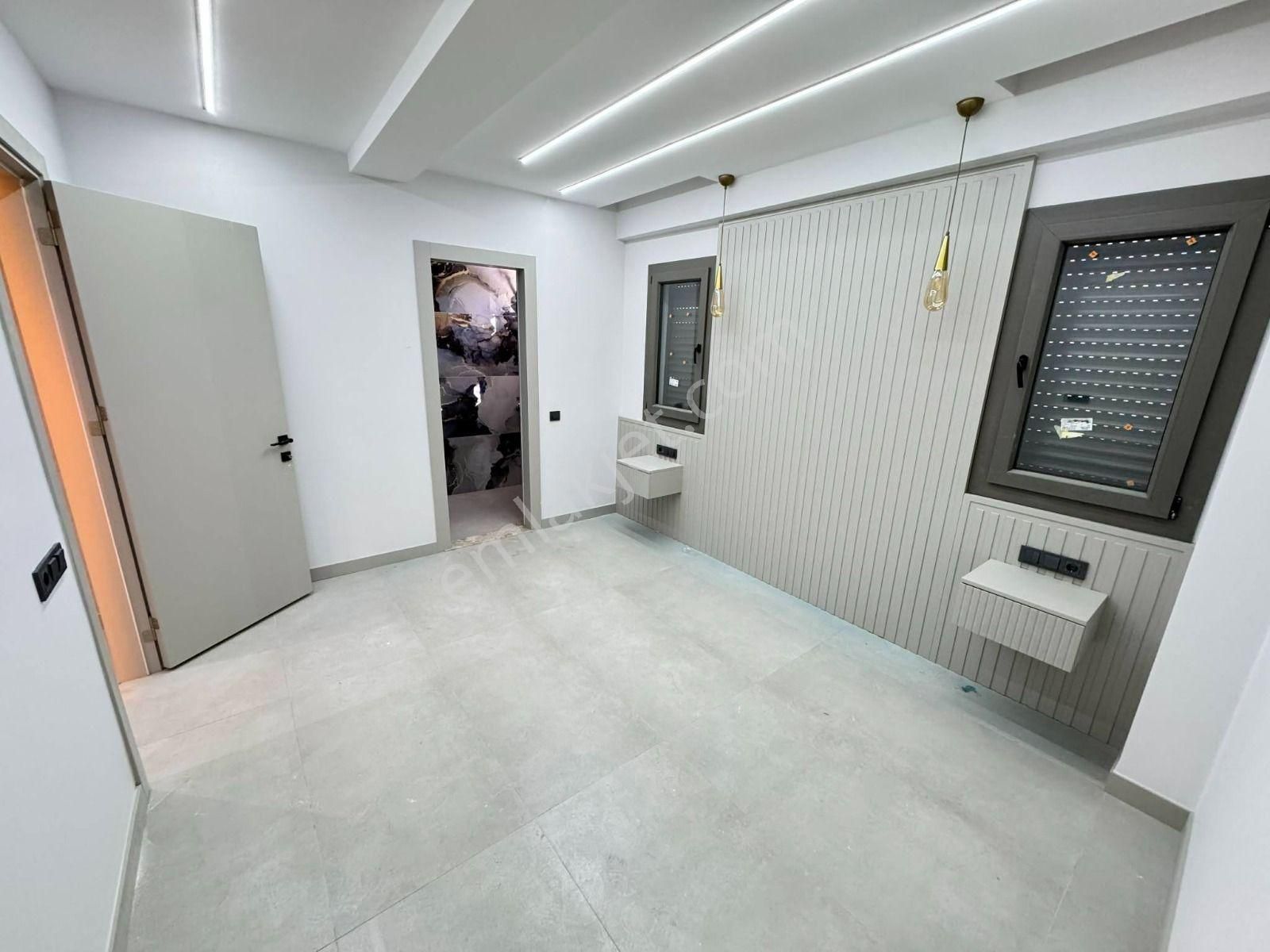 Şemikler'de Köşe Başı Arakat Sıfır Daire 5500.000 Tl Satılık - Görsel 5