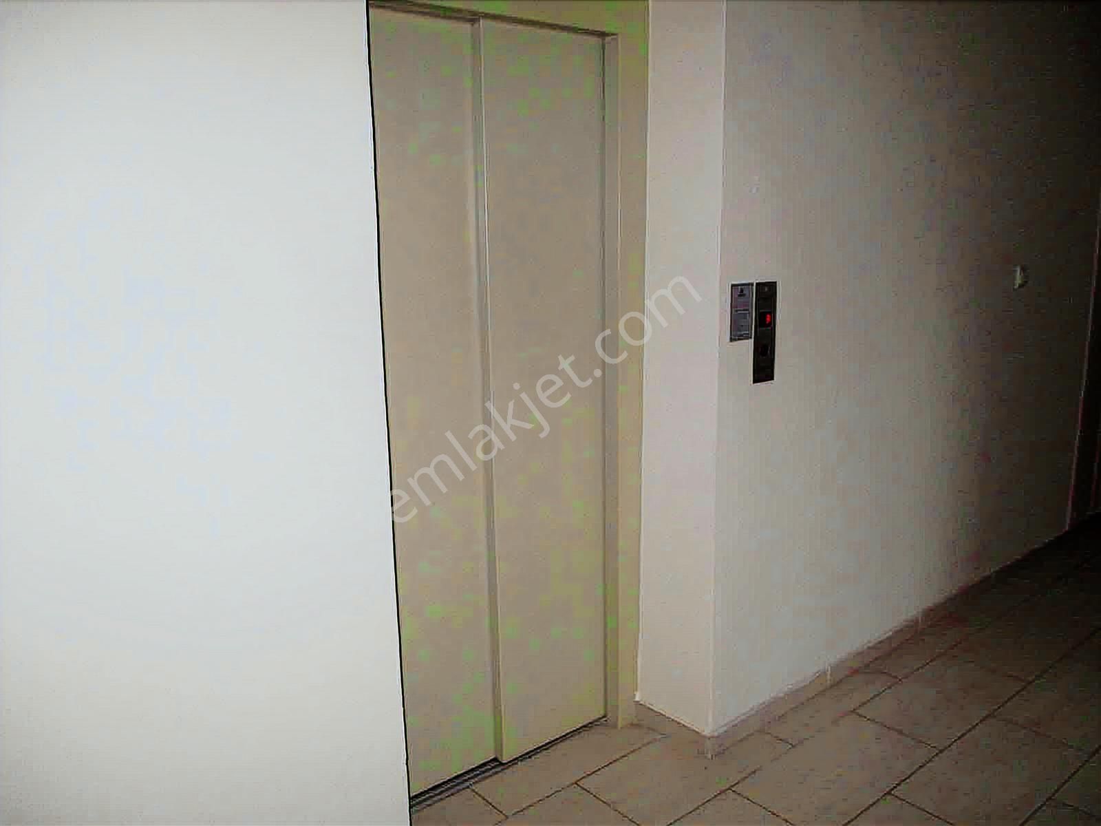 Tayman'dan Crystal Park Evlerinde Satılık Eşyalı 1+1 - Görsel 10