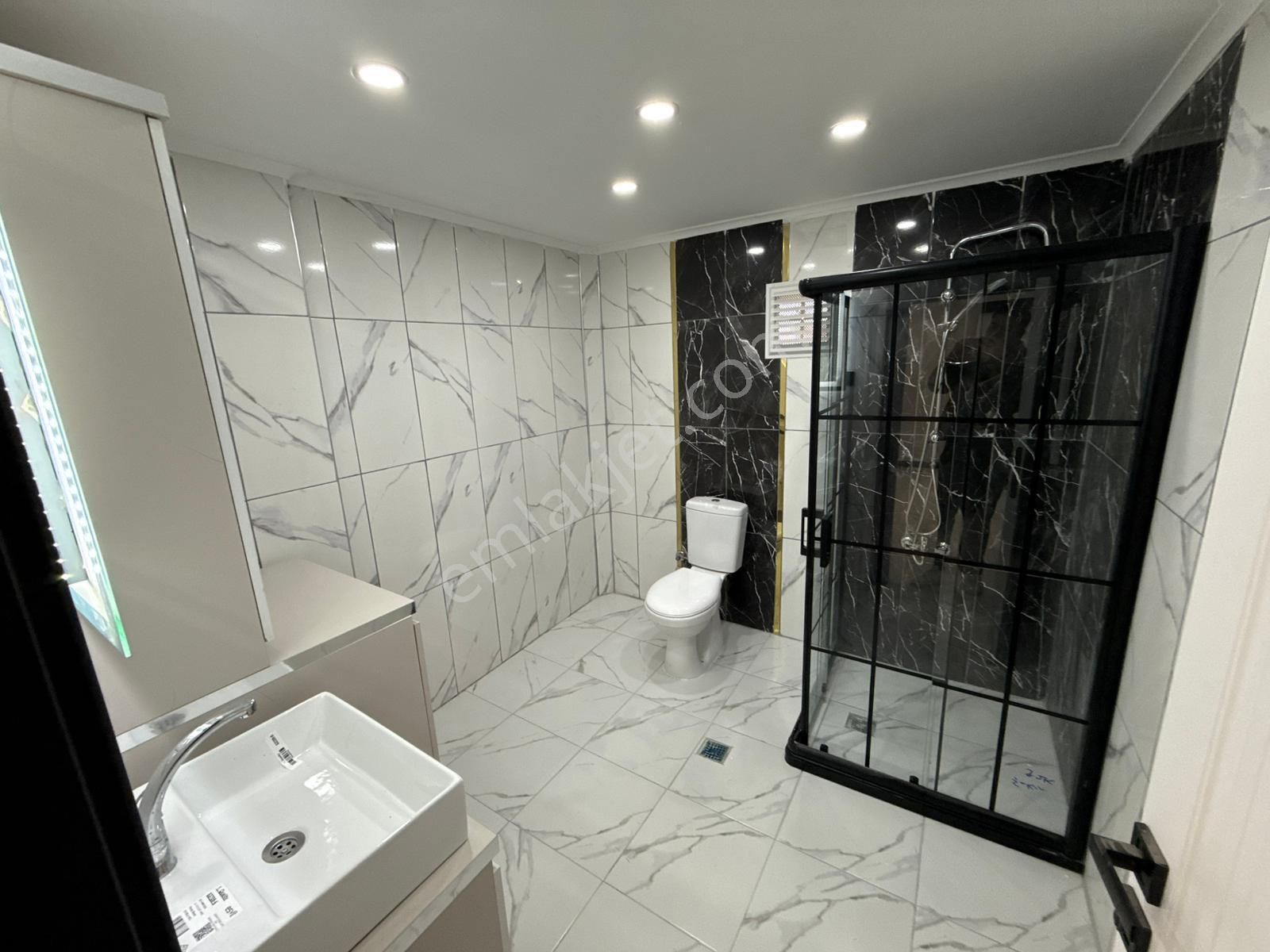 Mç Emlak'tan Akşemsettin Mahallesin'de 4+1 Satılık Daire - Görsel 26