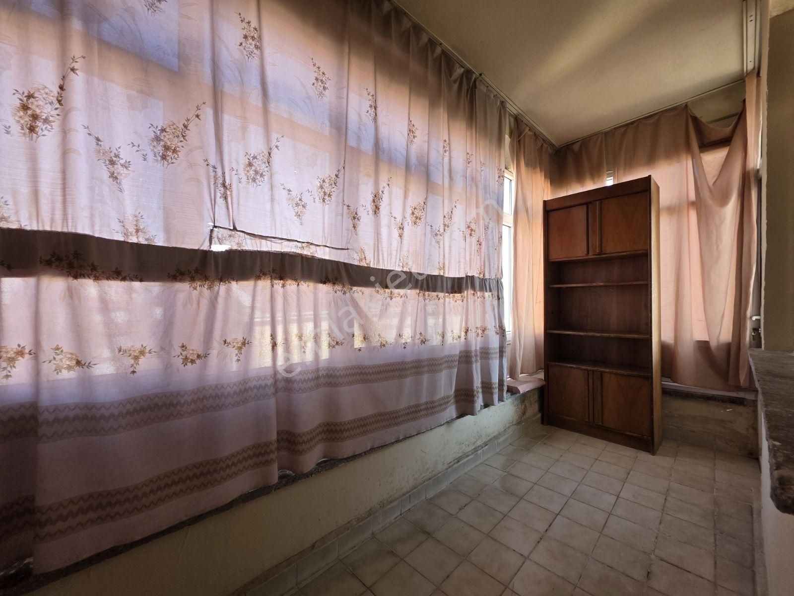 Kulesite Yakını Fatih Mh. Kiralık 3+1 Kombili Daire - Görsel 2