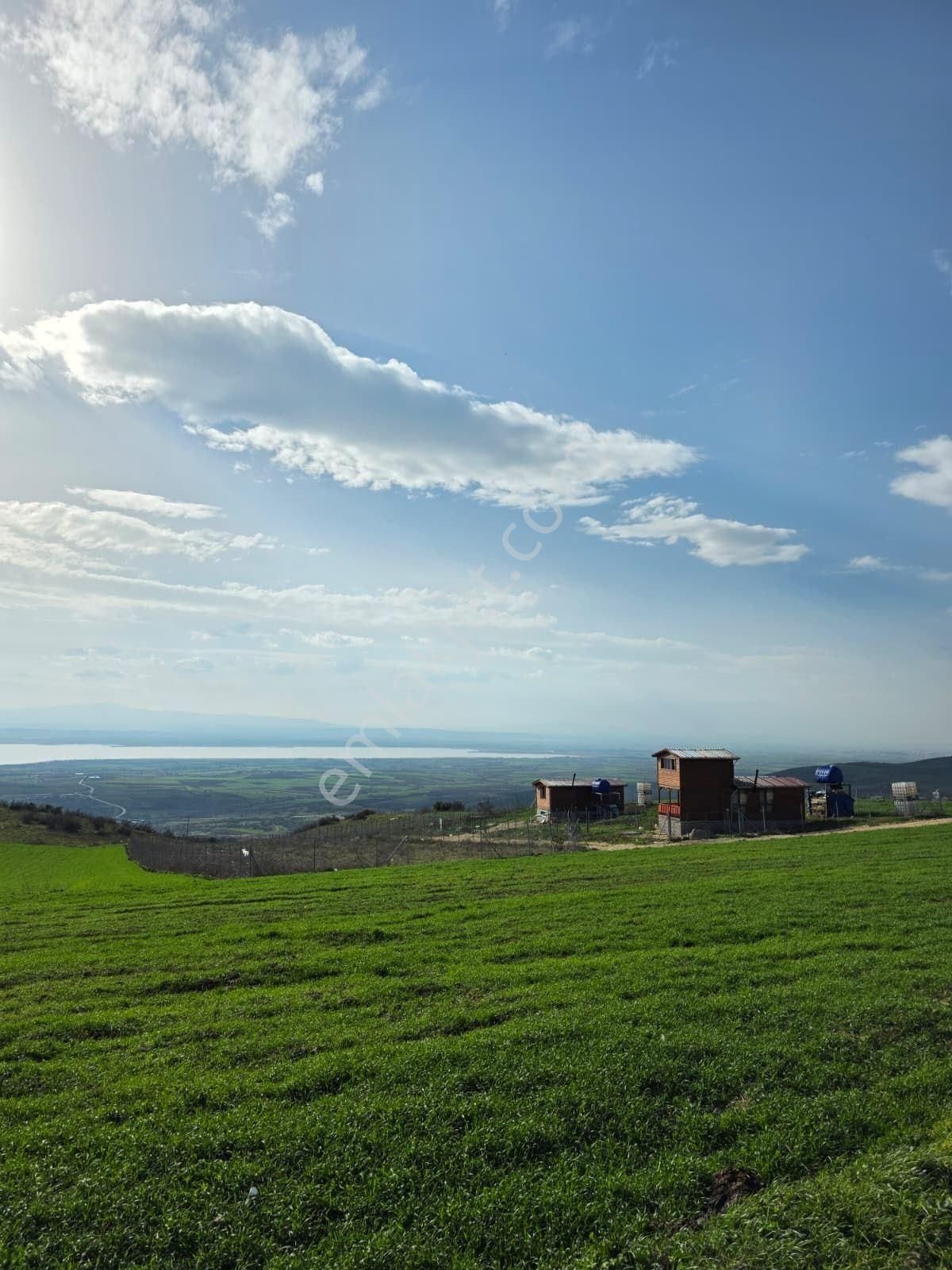 Akbey Gayrimenkul'den Subaşı Mah. Muhteşem Göl Manzaralı Bahçeler - Görsel 23