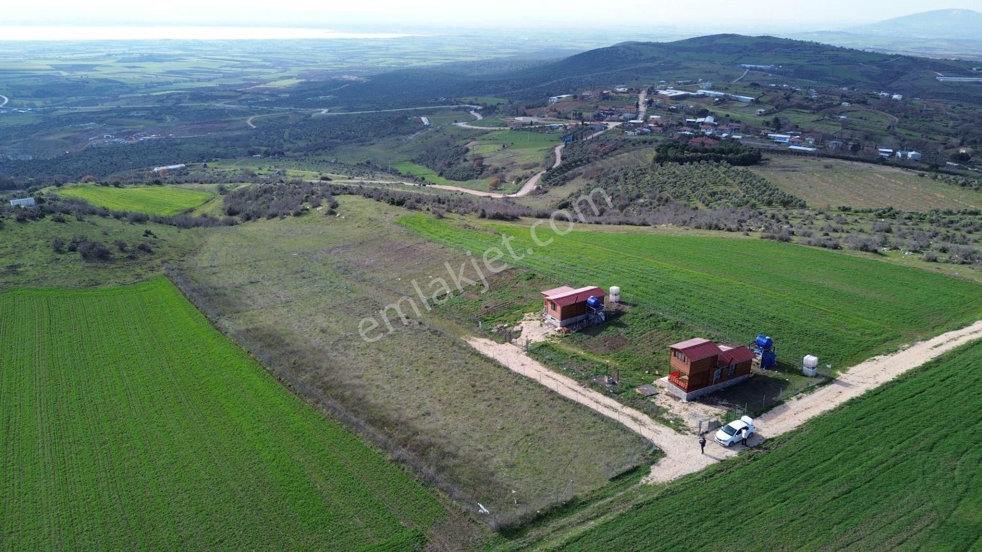 Akbey Gayrimenkul'den Subaşı Mah. Muhteşem Göl Manzaralı Bahçeler - Görsel 14