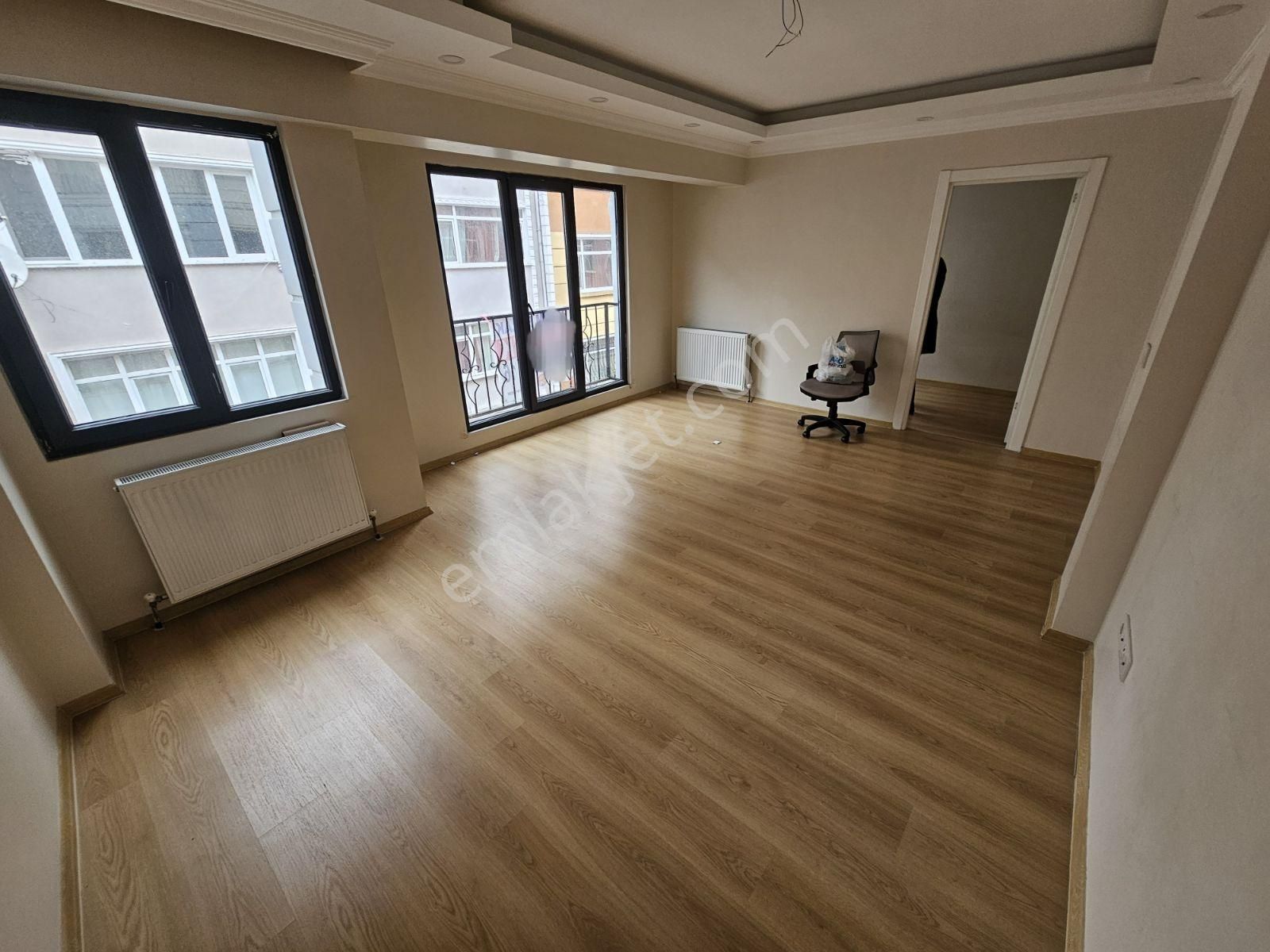 Kocamustafapaşa 85mk 3+1 Asansörlü Yeni Bina Çift Cephe 50.000tl - Görsel 6