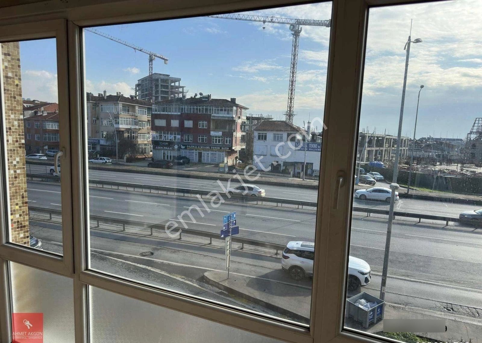 Büyükçekmece Çarşı Merkezde E-5 Cepheli 80 M2 Kiralık Ofis - Görsel 5