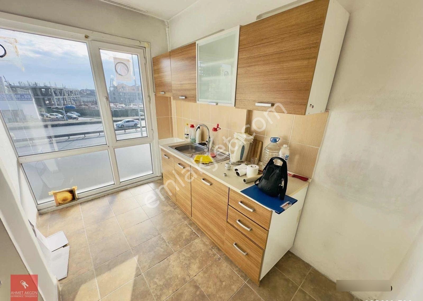 Büyükçekmece Çarşı Merkezde E-5 Cepheli 80 M2 Kiralık Ofis - Görsel 12
