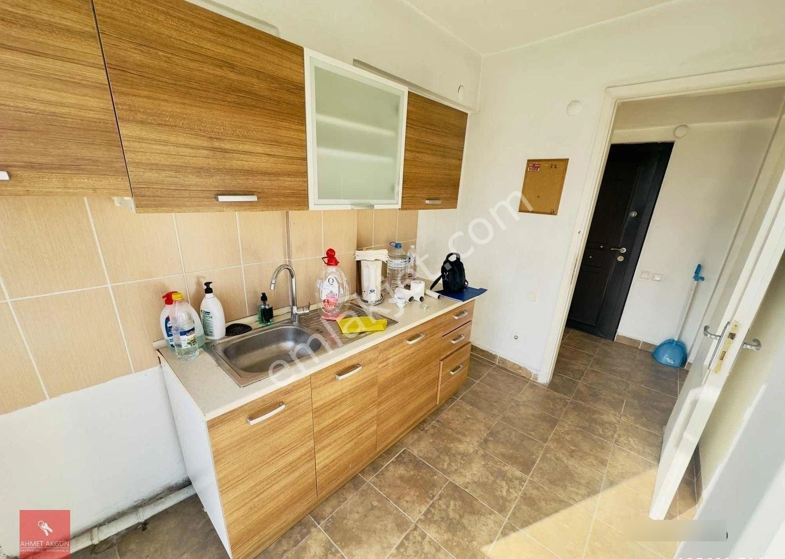 Büyükçekmece Çarşı Merkezde E-5 Cepheli 80 M2 Kiralık Ofis - Görsel 4