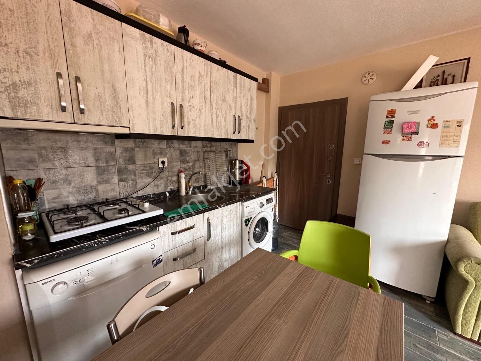 Yeniköy Mahallesinde 1+1 Emsallerine Göre Geniş Satılık Daire - Görsel 6