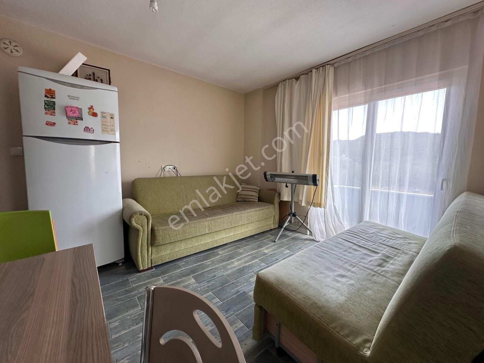 Yeniköy Mahallesinde 1+1 Emsallerine Göre Geniş Satılık Daire - Görsel 17