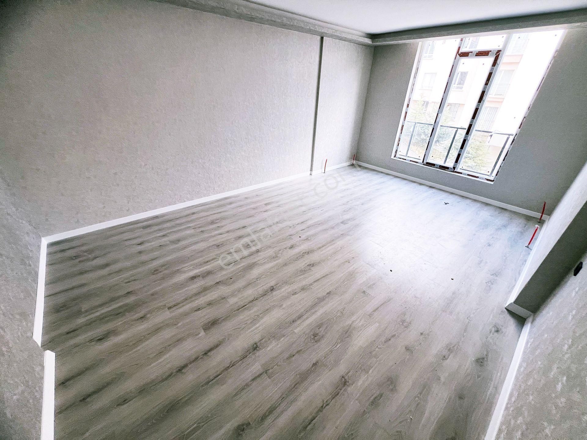 Cihandan Şehitkubilay Da Estergon Cadde Yakını Satlık Sıfır 3+1 - Görsel 8