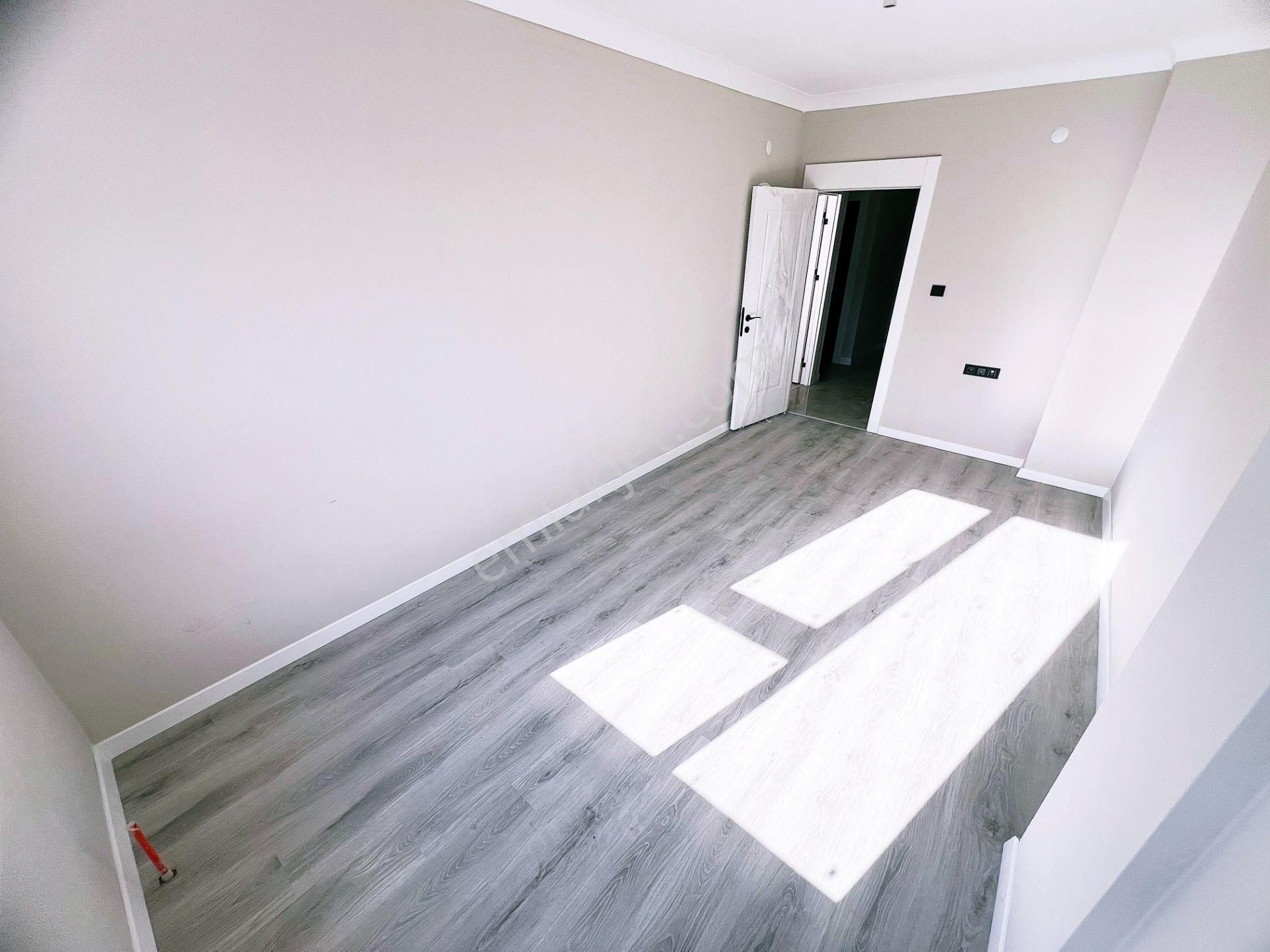 Cihandan Şehitkubilay Da Estergon Cadde Yakını Satlık Sıfır 3+1 - Görsel 14