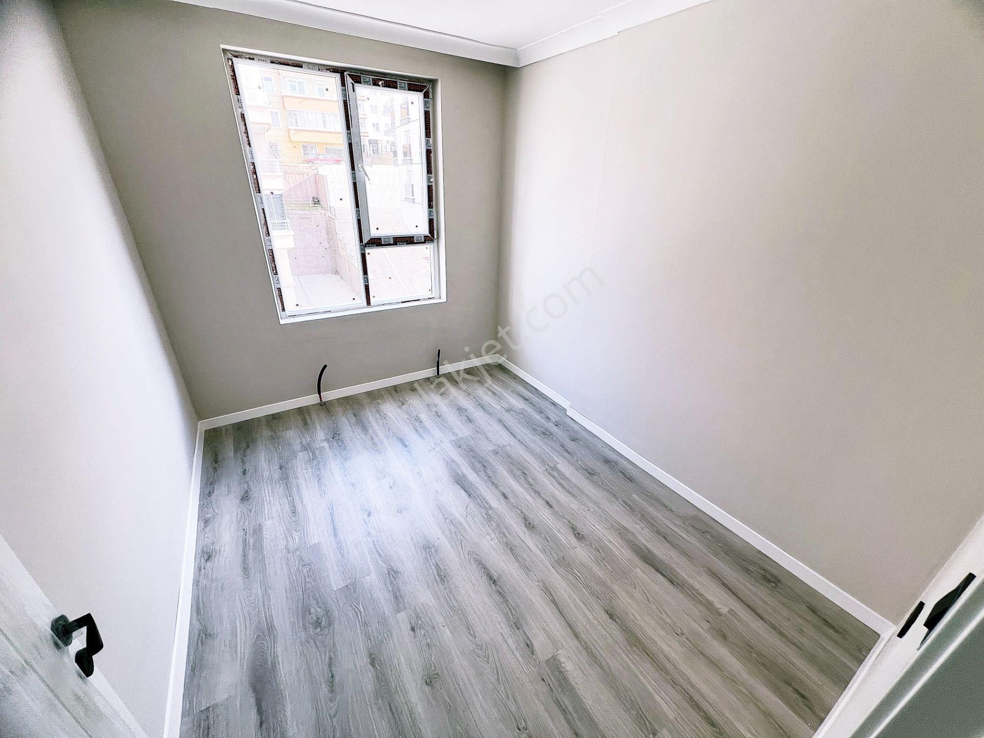 Cihandan Şehitkubilay Da Estergon Cadde Yakını Satlık Sıfır 3+1 - Görsel 15