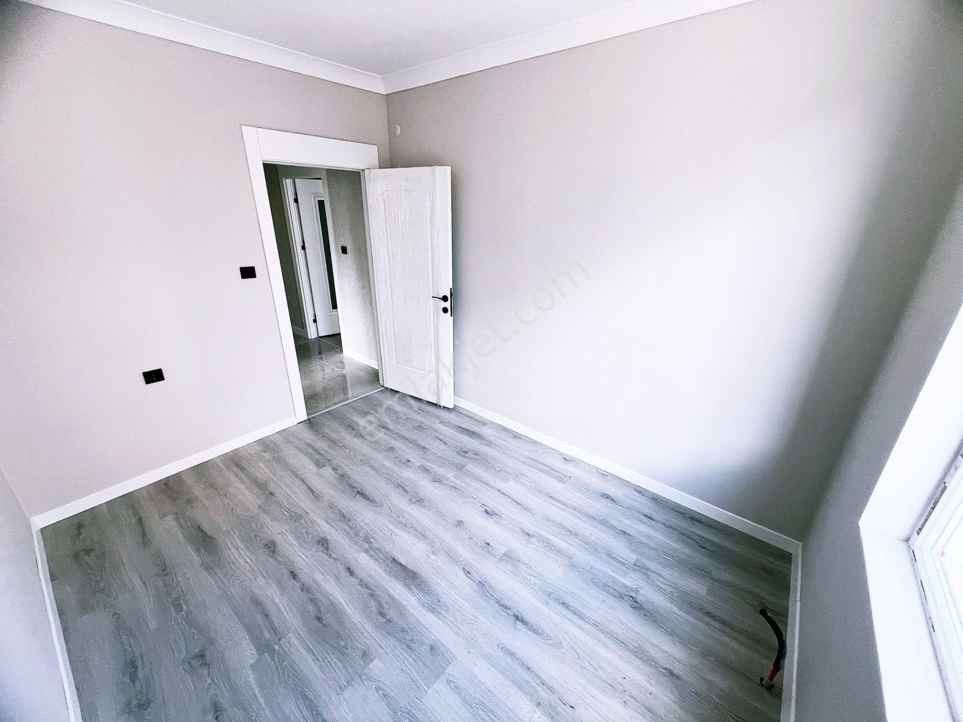 Cihandan Şehitkubilay Da Estergon Cadde Yakını Satlık Sıfır 3+1 - Görsel 17