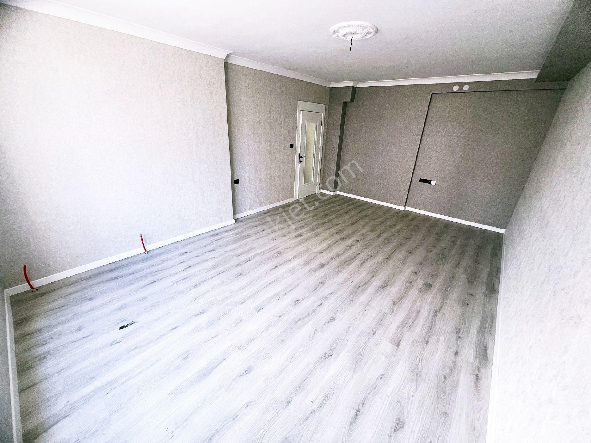 Cihandan Şehitkubilay Da Estergon Cadde Yakını Satlık Sıfır 3+1 - Görsel 10