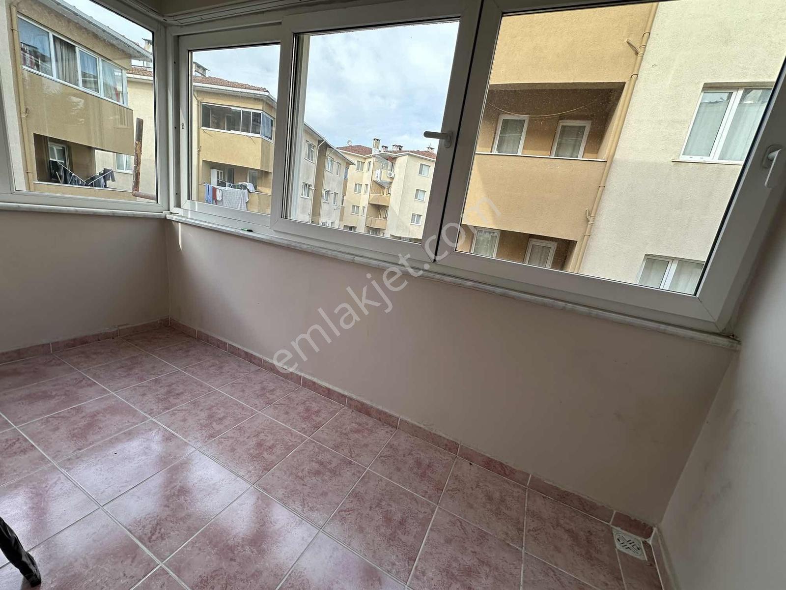 Boş Çekmeköy Vuralkent Sitesi 2+1 Geniş Ve Ferah Kiralık Daire - Görsel 32