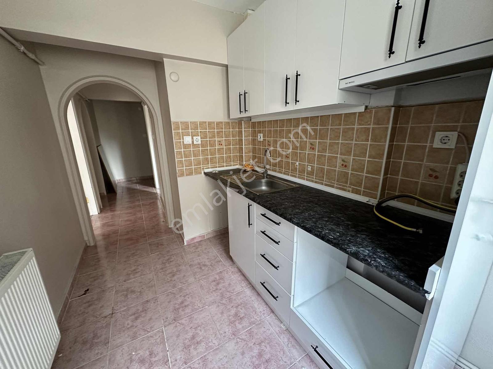 Boş Çekmeköy Vuralkent Sitesi 2+1 Geniş Ve Ferah Kiralık Daire - Görsel 5