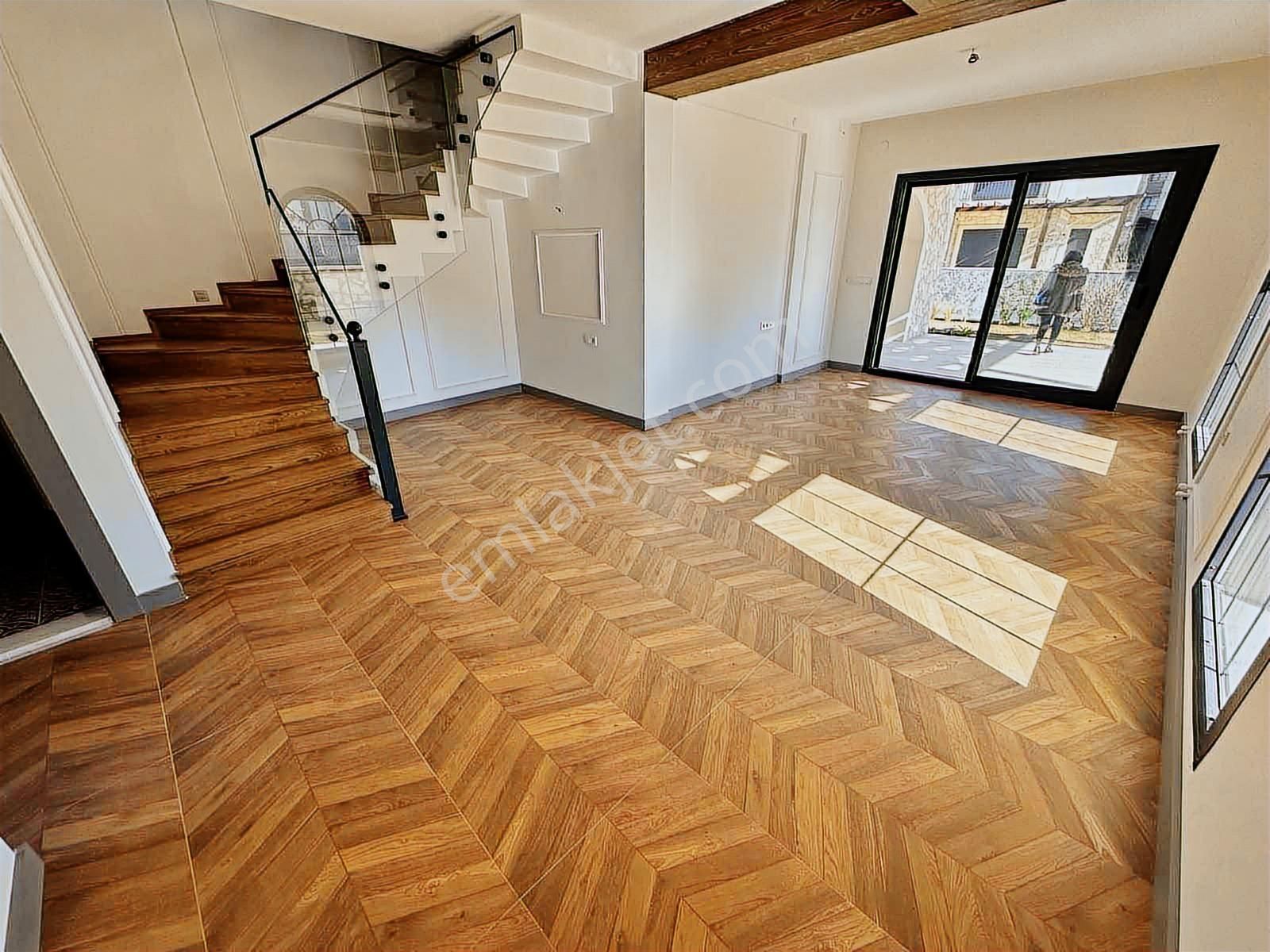 Kuşadası Davutlar Akdeniz Mimari Havuzlu Konsept Satılık Villa - Görsel 17