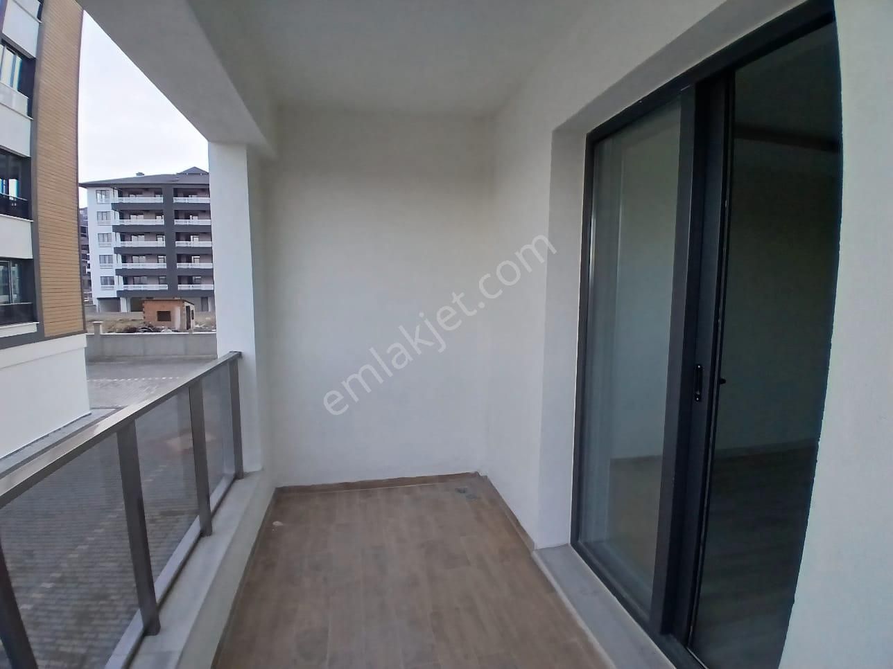 Akçay Emlak'tan Akşehir Yarenler Mahallesinde Garajlı Satılık Sıfır 2+1 Daire - Görsel 28