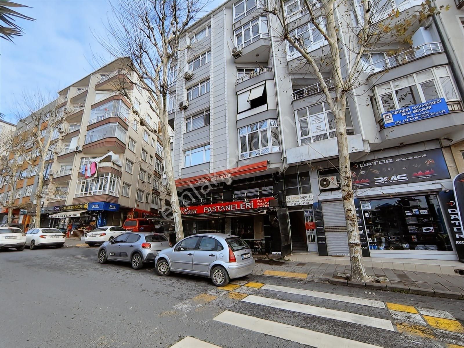 Azmir'den Satılık Vergi Dairesi Karşısı Geniş Ofis For Sale للبي - Görsel 24