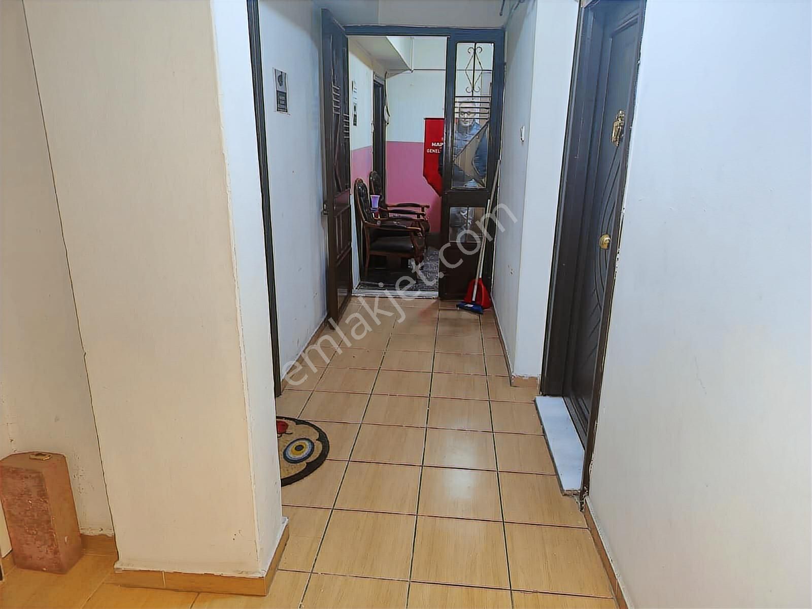 Azmir'den Satılık Vergi Dairesi Karşısı Geniş Ofis For Sale للبي - Görsel 7