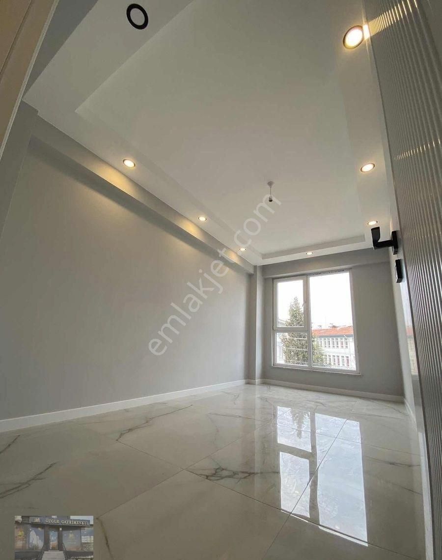 Esentepe Mahallesin De Yerden Isıtmalı Satılık 3+1 Daire - Görsel 23