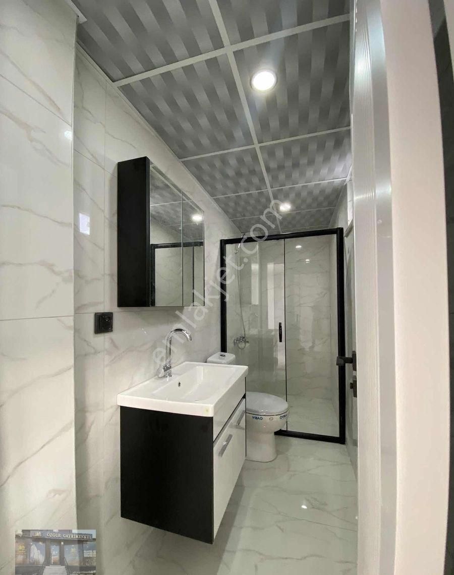 Esentepe Mahallesin De Yerden Isıtmalı Satılık 3+1 Daire