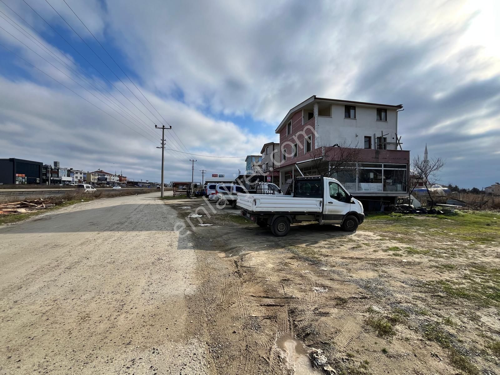 Tekirdağistanbul Yolu Cepheli | Yüksek Kira & Tabela Değerli - Görsel 5