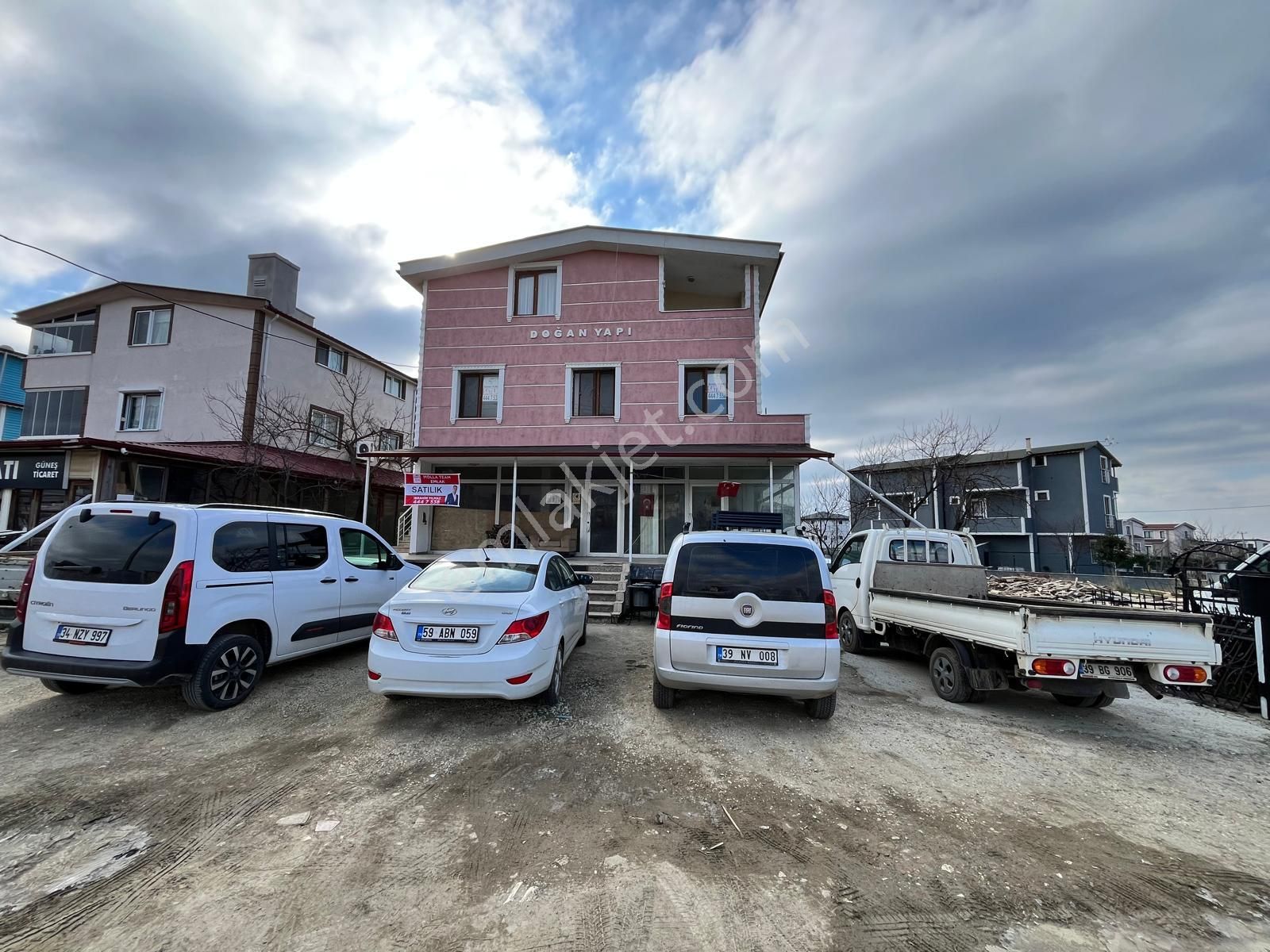 Tekirdağistanbul Yolu Cepheli | Yüksek Kira & Tabela Değerli - Görsel 4