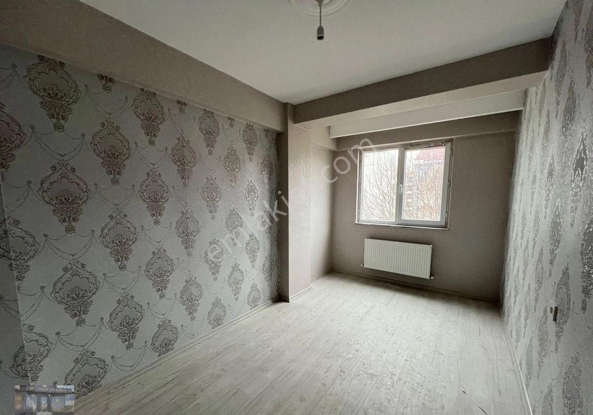 Çamlıca Mahallesi 1+1 Lüks Satılık Daire - Görsel 7