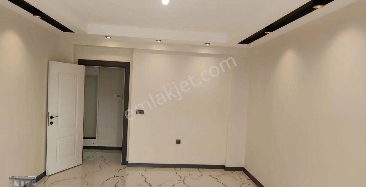 Çamlıca Mahallesi Hizmet Sokak 3+1 Lüks Satılık Daire - Görsel 18