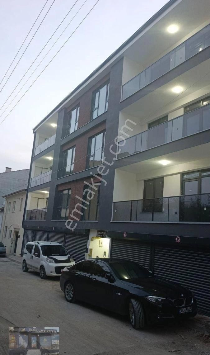 Çamlıca Mahallesi Hizmet Sokak 3+1 Lüks Satılık Daire - Görsel 13