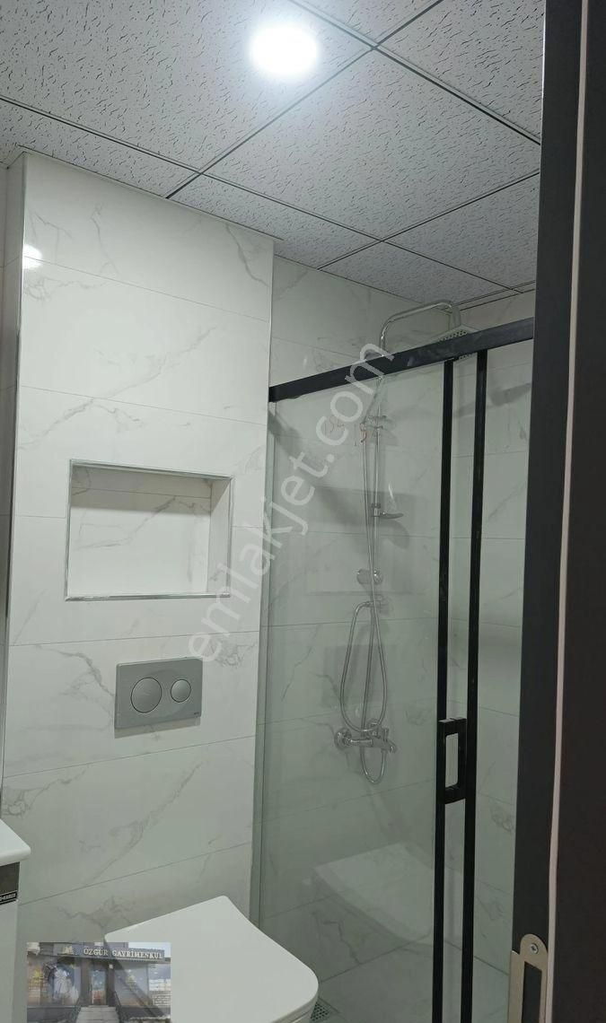 Çamlıca Mahallesi Hizmet Sokak 3+1 Lüks Satılık Daire - Görsel 19