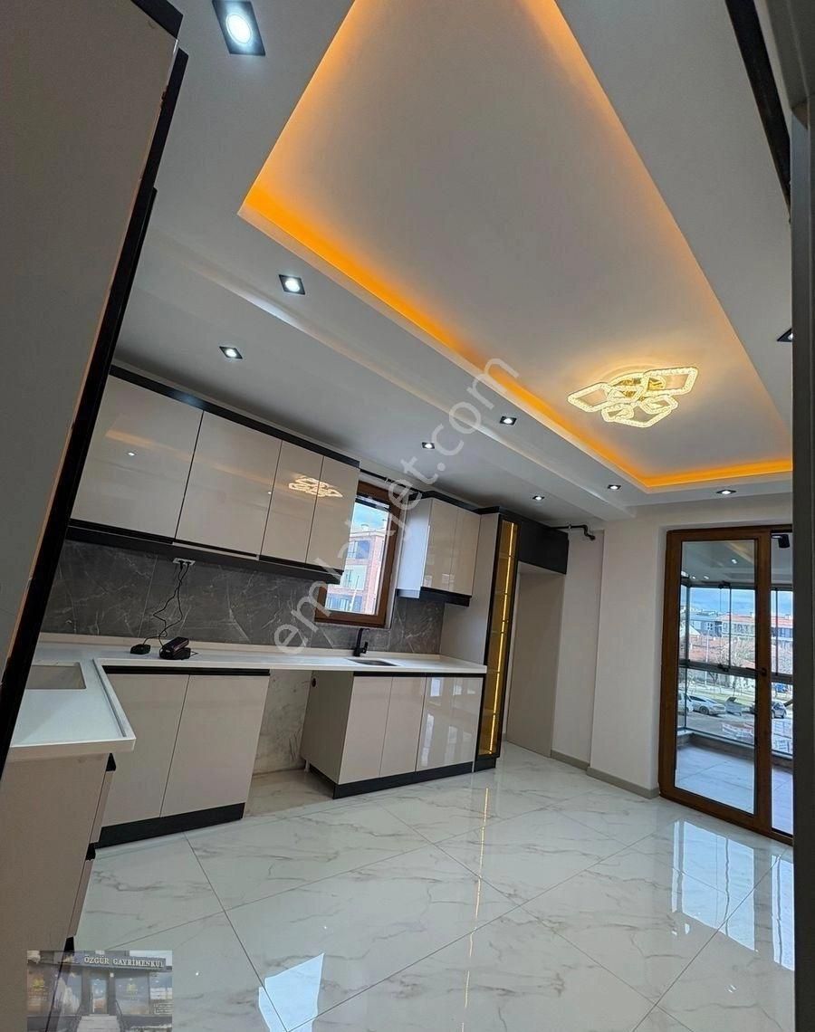 Çamlıca Mahallesi 2+1 Sıfır Ultra Lüks Daire - Görsel 4