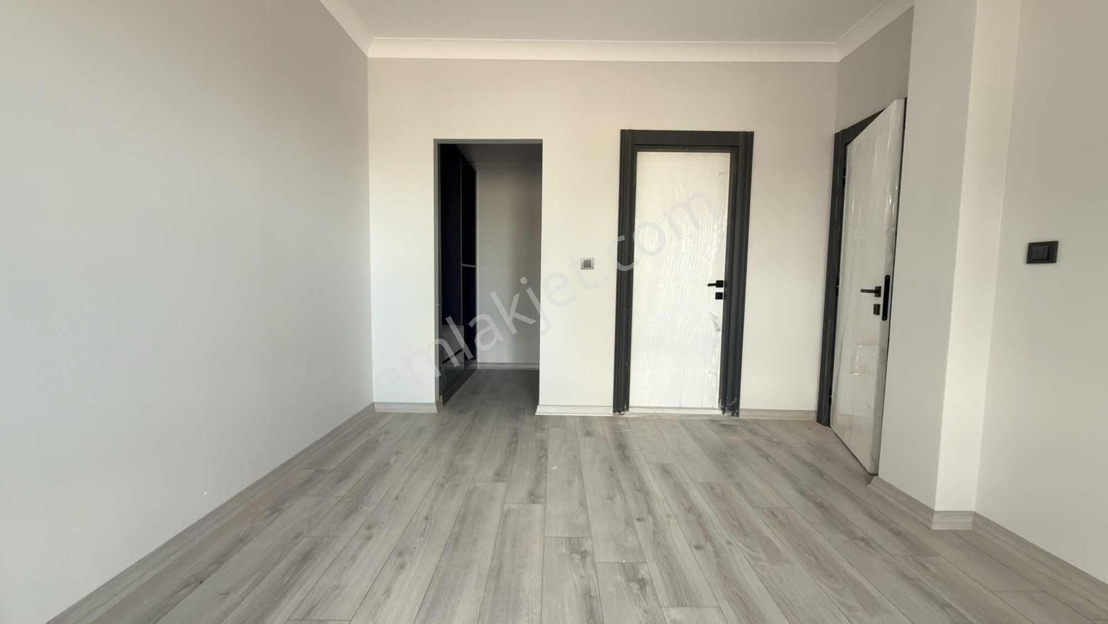 Çetin Emlaktan Saraycıkta Bulvar Üzerinde Ebvn Banyolu 2+1 Daire - Görsel 4