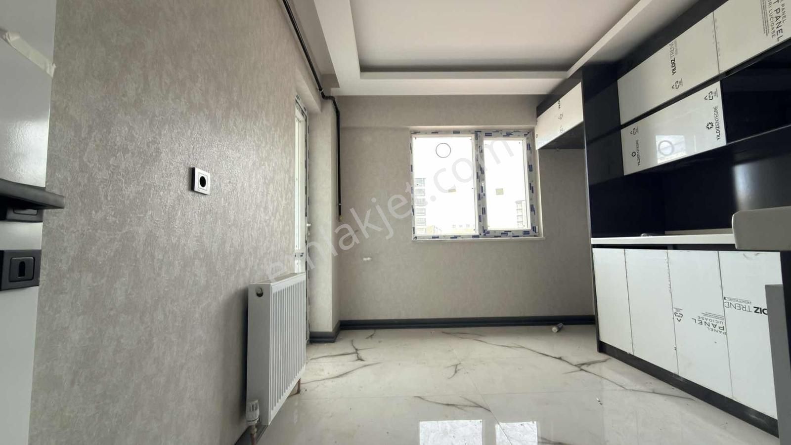 Çetin Emlaktan Saraycıkta Bulvar Üzerinde Ebvn Banyolu 2+1 Daire - Görsel 17