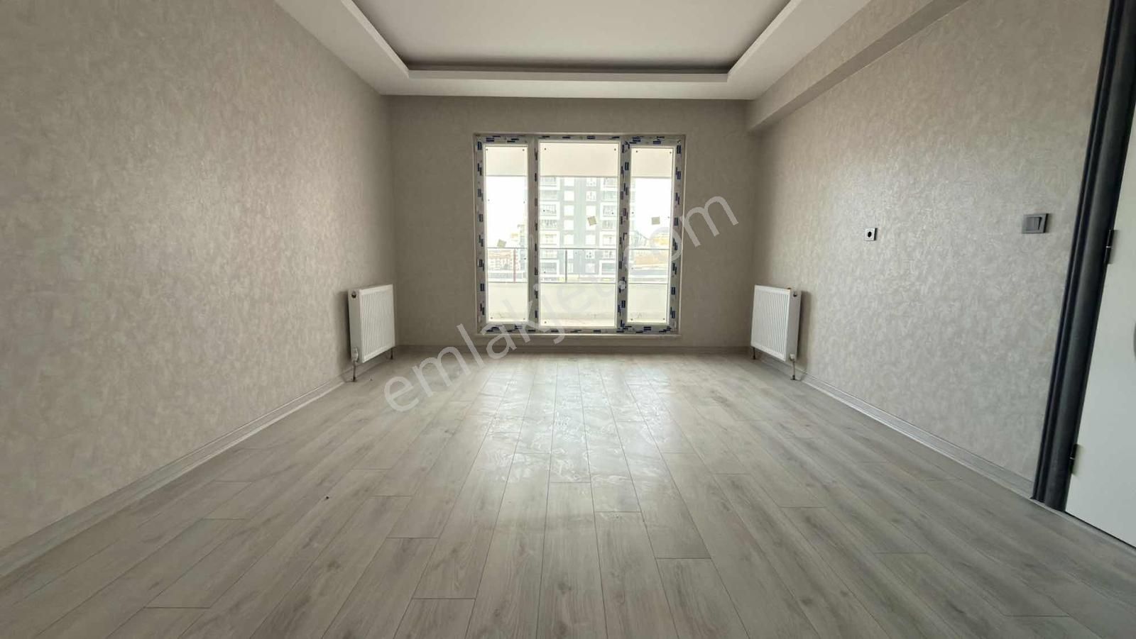 Çetin Emlaktan Saraycıkta Bulvar Üzerinde Ebvn Banyolu 2+1 Daire - Görsel 17