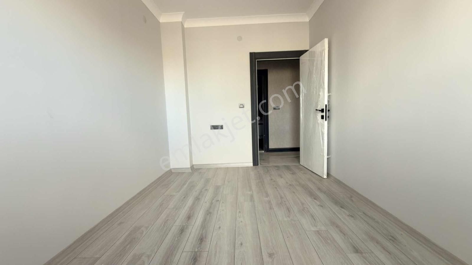 Çetin Emlaktan Saraycıkta Bulvar Üzerinde Ebvn Banyolu 2+1 Daire - Görsel 21